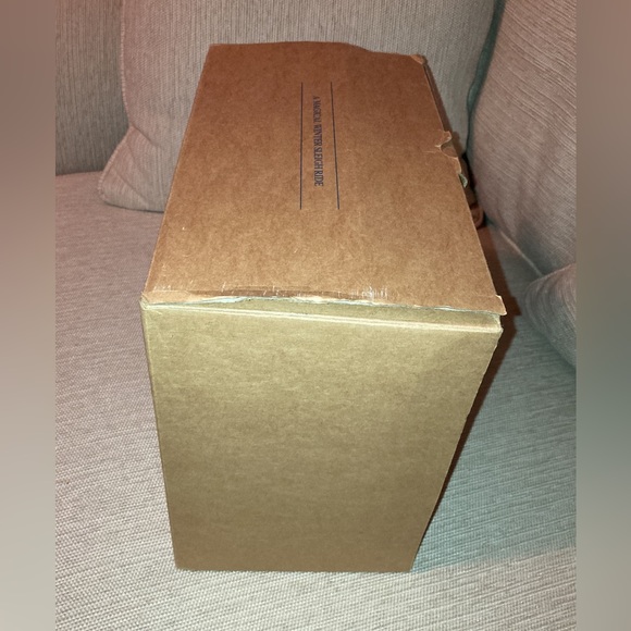 VINTAGE AVON “A MAGICAL WINTER SLEIGH RIDE” - Picture 11 of 16